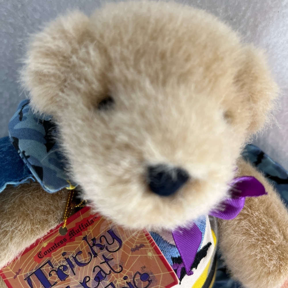 Muffy VanderBear Tricky Treat Countess Muffula Plush Stuffed Animal